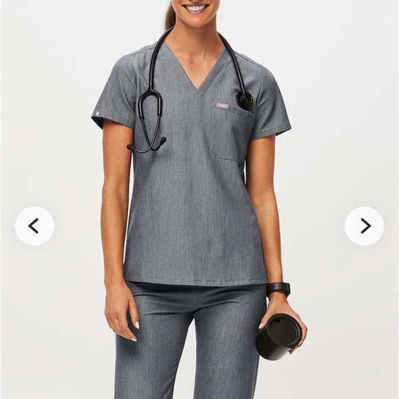 Figs Graphite Scrub Ensemble - Picture 4 of 4